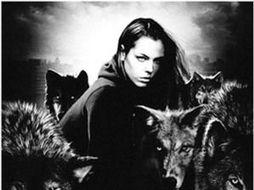 狼女传奇,月下异族之谜