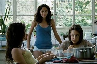 姐妹情殇,一段纠葛的姐妹情缘